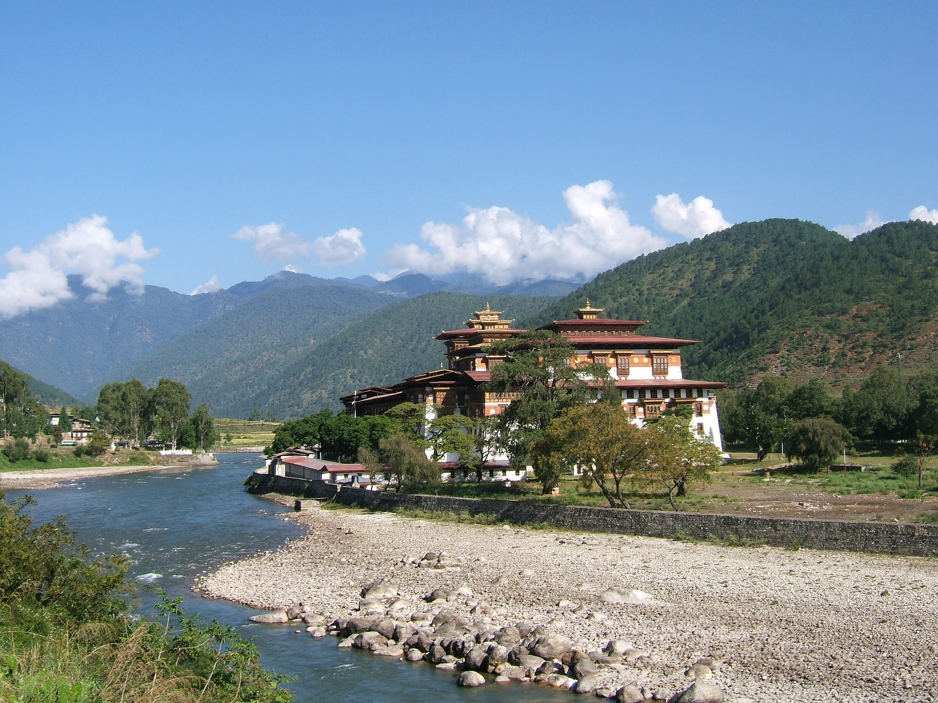 Bhutan 9 Nights 10 Days - Negotrip