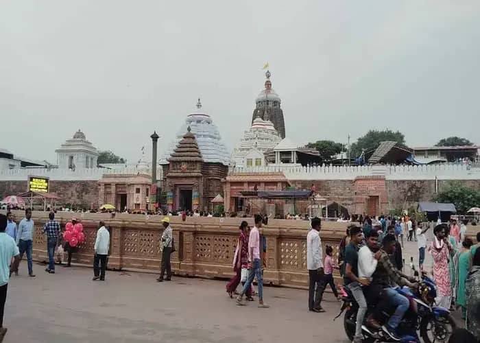 Puri Tour Package
